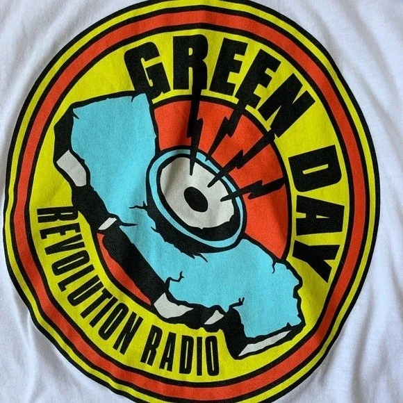Green Day Revolution Radio V-Neck Tee - Picture 5 of 6